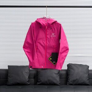 Arcteryx Beta  Beta lt Jacket Women/ men  --M
